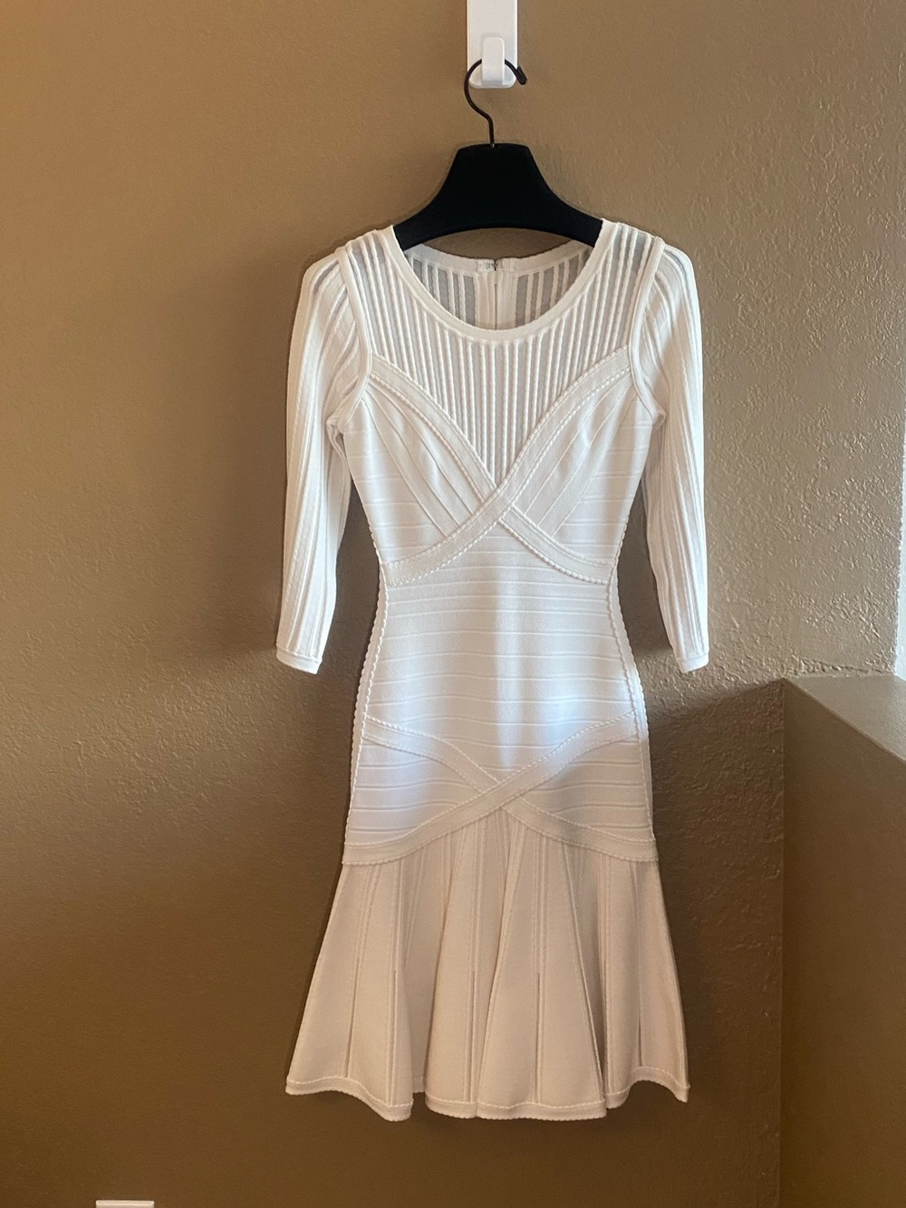Herve Leger White Albaster Mid length Long Sleeve Ribbed Fit-and-Flare Dress